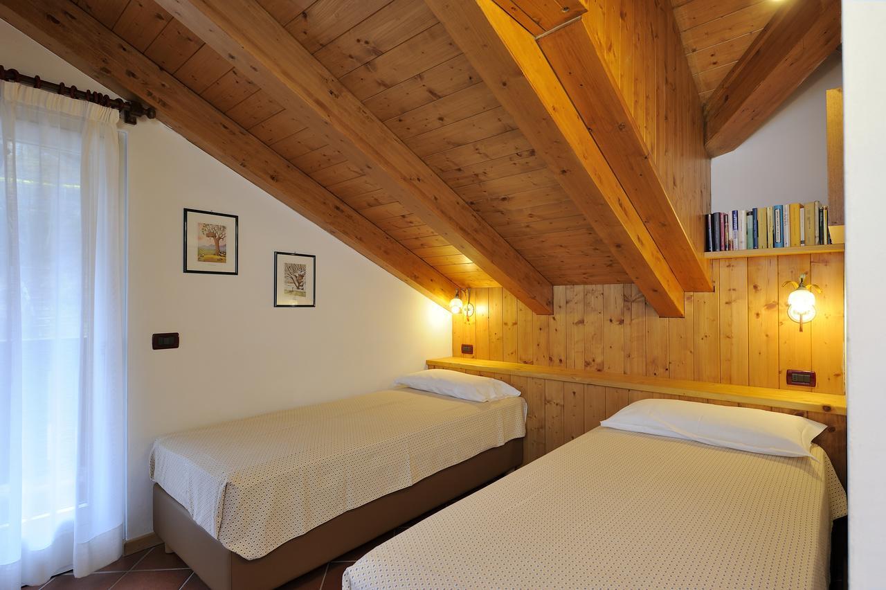 Chalet Dei Pini Aparthotel Madonna Exteriör bild