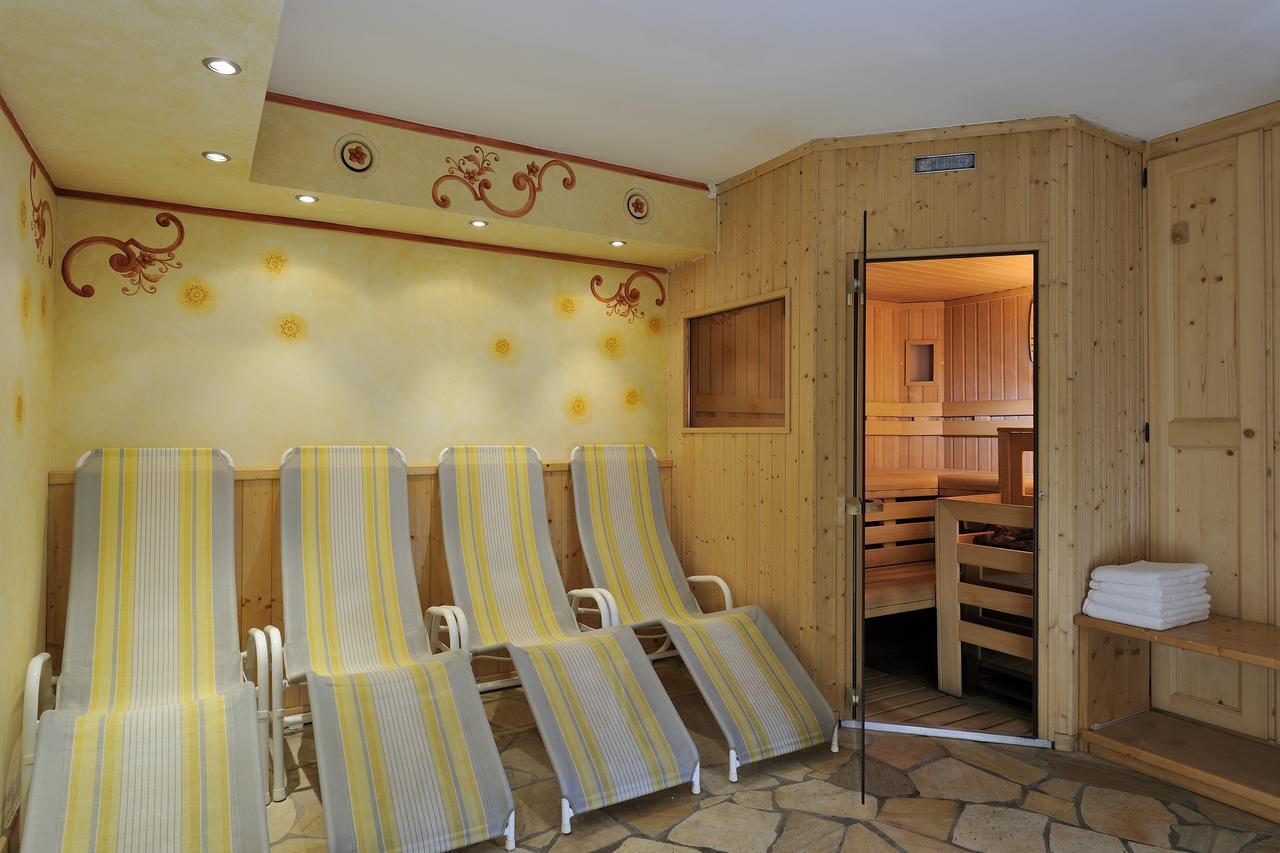 Chalet Dei Pini Aparthotel Madonna Exteriör bild